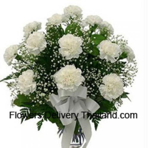 18 Cute White Carnations